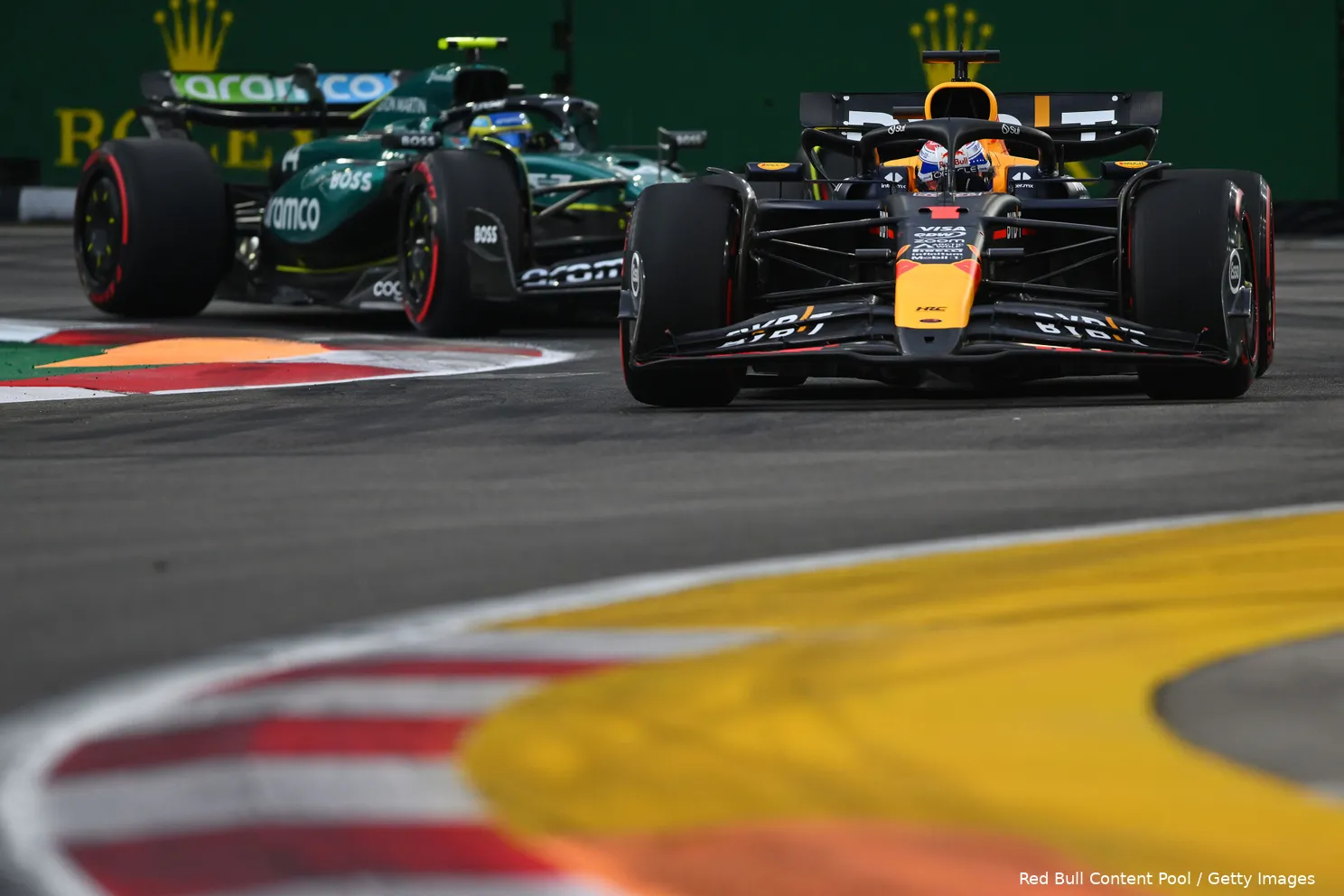 max verstappen rb20 red bull racing singapore zaterdag 1 fernando alonso