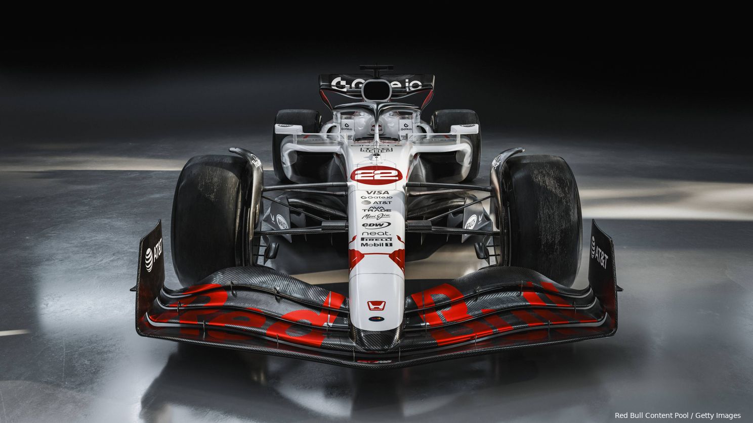 [FOTO'S] | Verstappen en Honda eren elkaar: 'Dit moet gevierd worden'