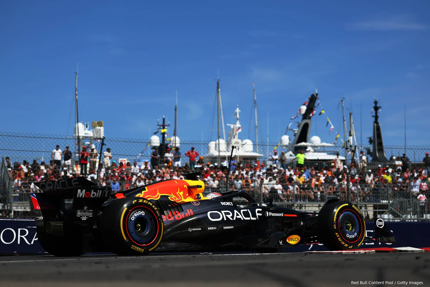 Verstappen bevestigt upgrades voor Red Bull: 'Krijgen nog nieuwe onderdelen'