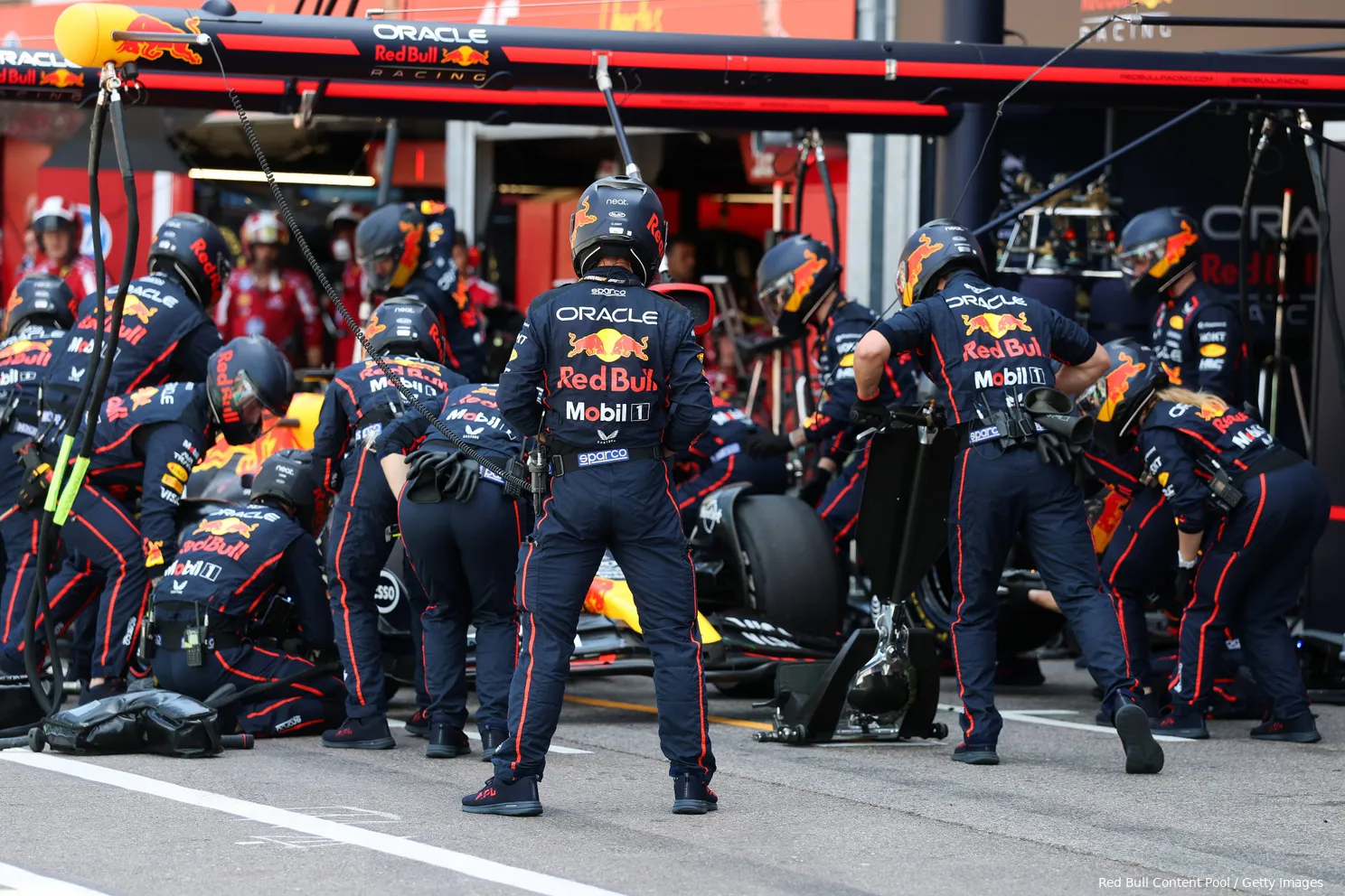 rb21 red bull racing monaco 2025 race zondag pitstop