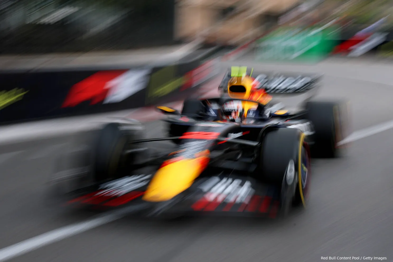 Tsunoda stond in VT2 vlak achter Verstappen: 'Het begint er te komen'