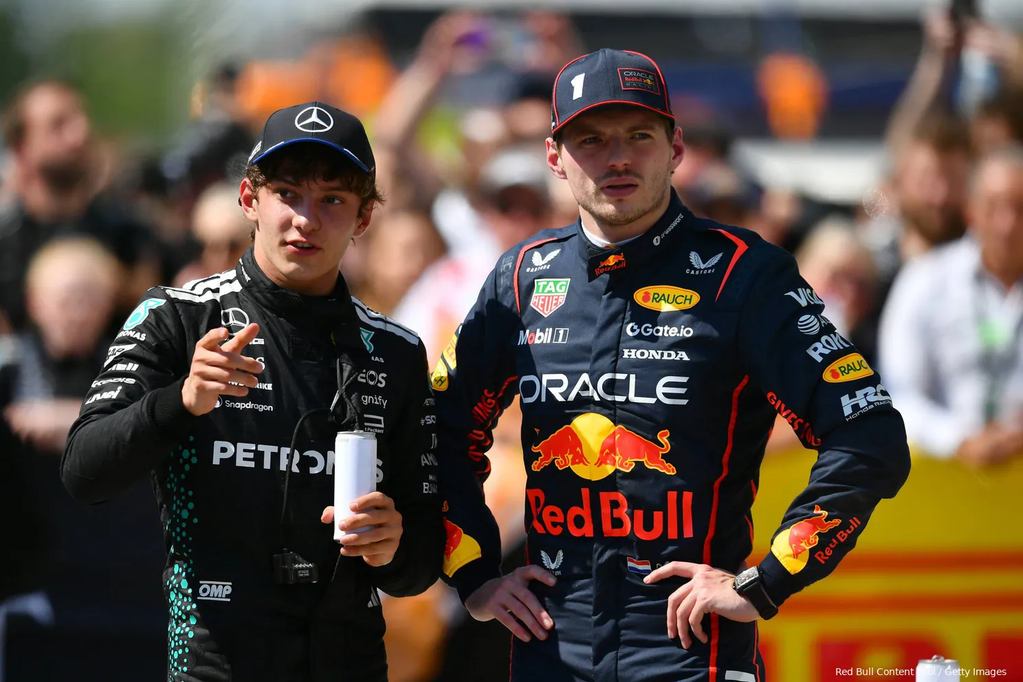 Verstappen neemt talentvolle collega in bescherming: 'Zijn vader is ook altijd heel aardig'