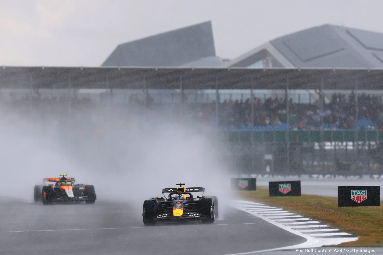 max verstappen red bull racing lando norris mclaren 2025 silverstone groot brittannie zondag race