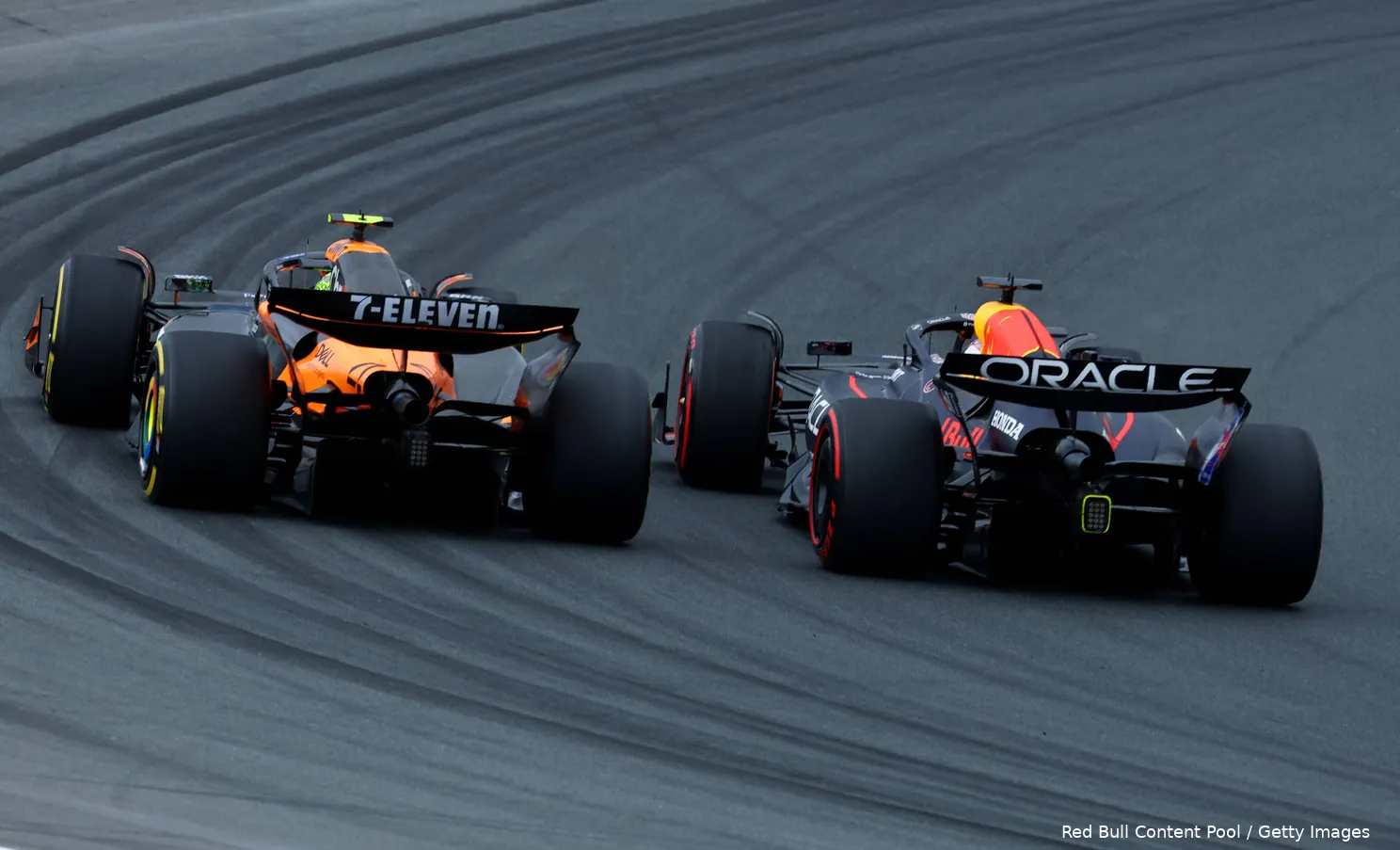 Verstappen-Zandvoort-Nederland_Red Bull-183838383-Norris