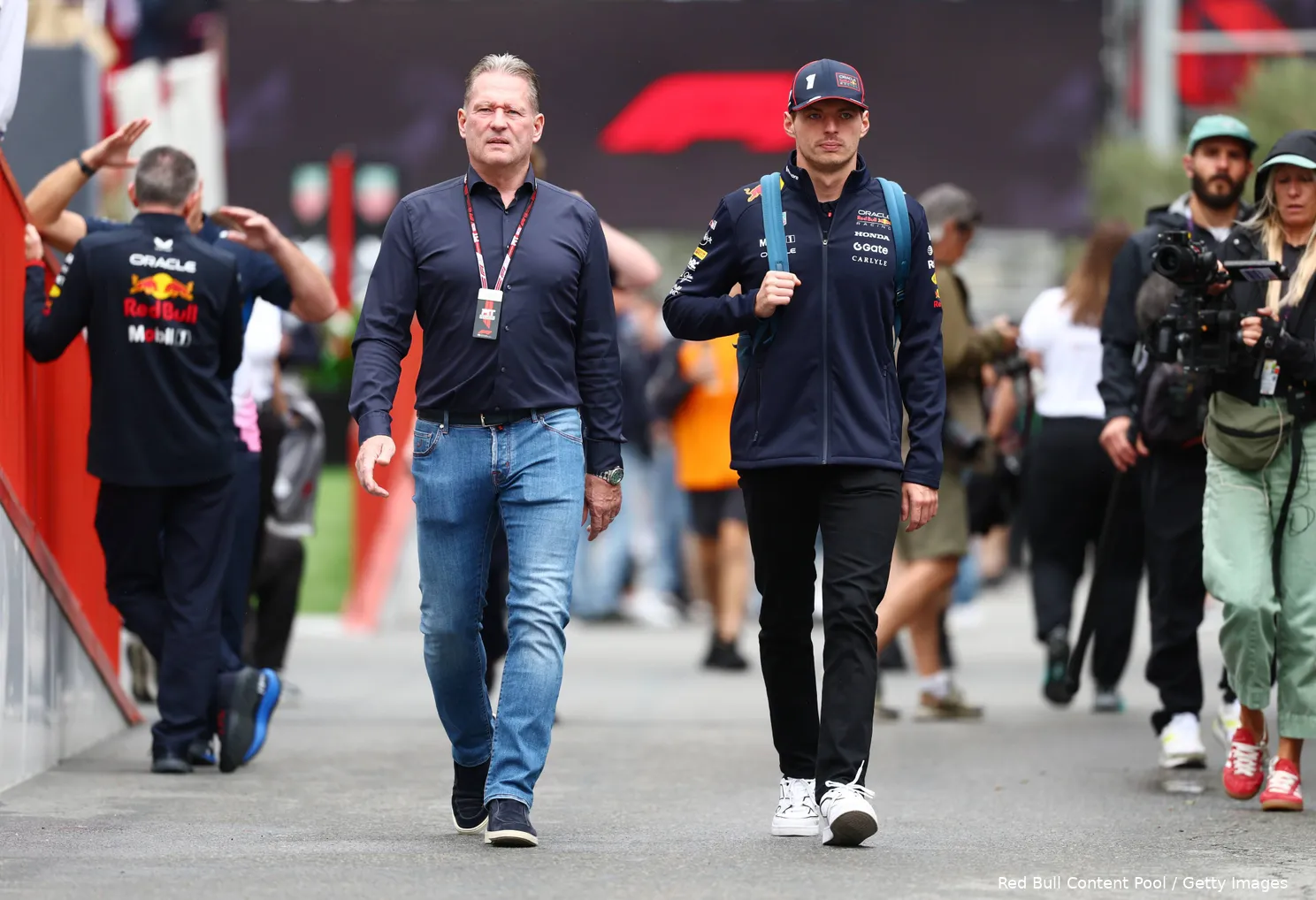 max-verstappen-red-bull-bakoe-2025-12-jos-verstappen