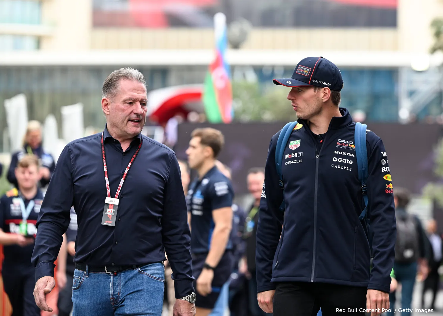 max-verstappen-red-bull-bakoe-2025-15-jos-verstappen