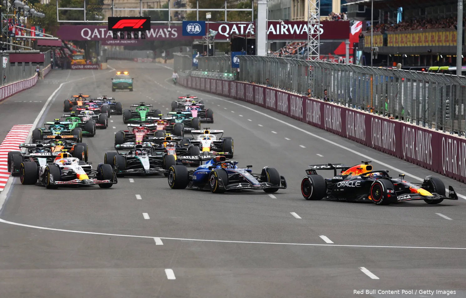 max-verstappen-red-bull-racing-bakoe-zondag-azerbeidzjan-2025