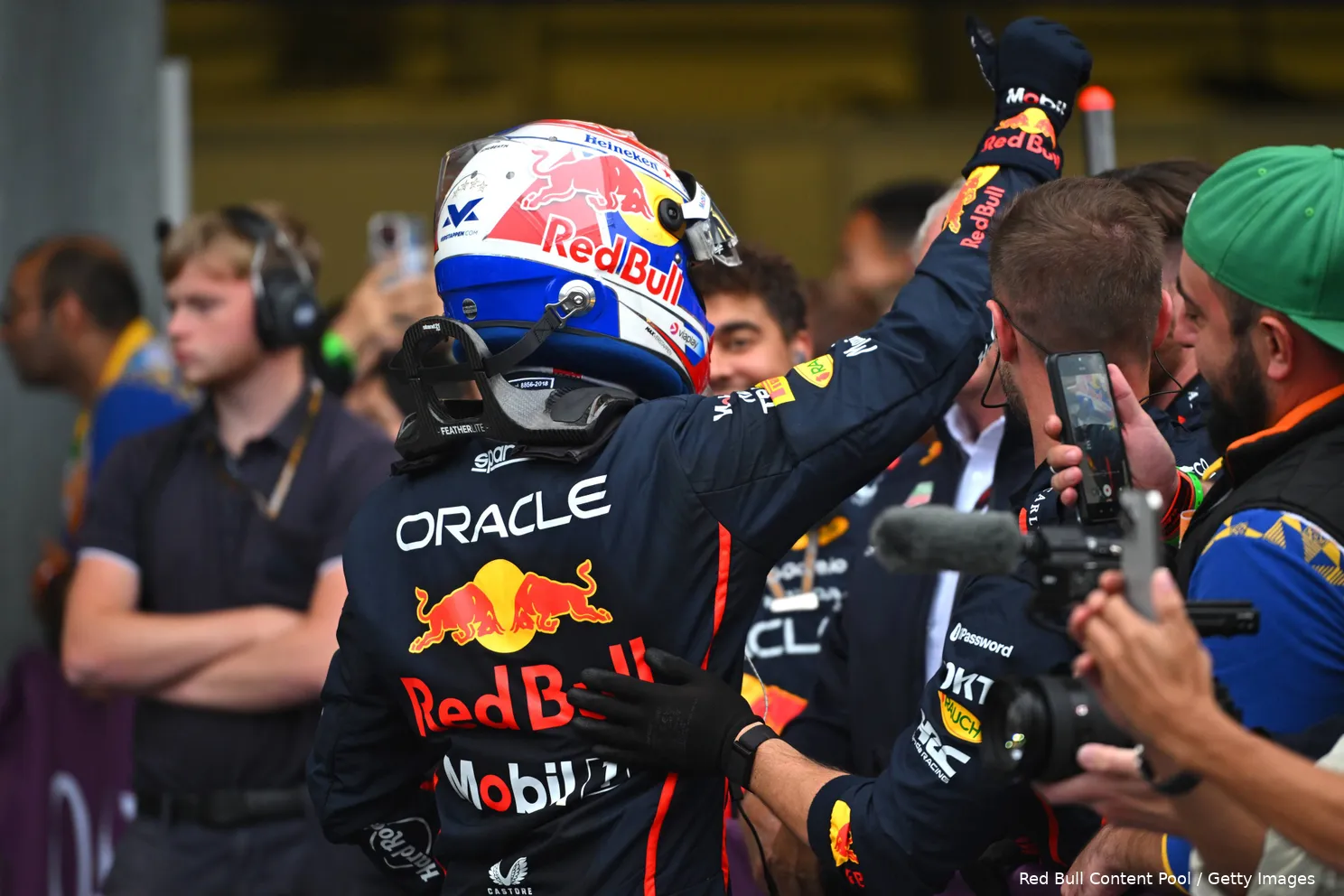 max-verstappen-red-bull-racing-bakoe-zondag-azerbeidzjan-2025