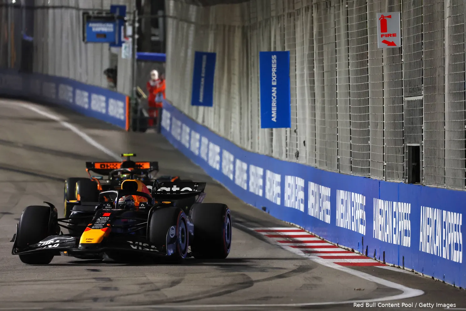 max-verstappen-red-bull-racing-2025-singapore-zondag-lando-norris
