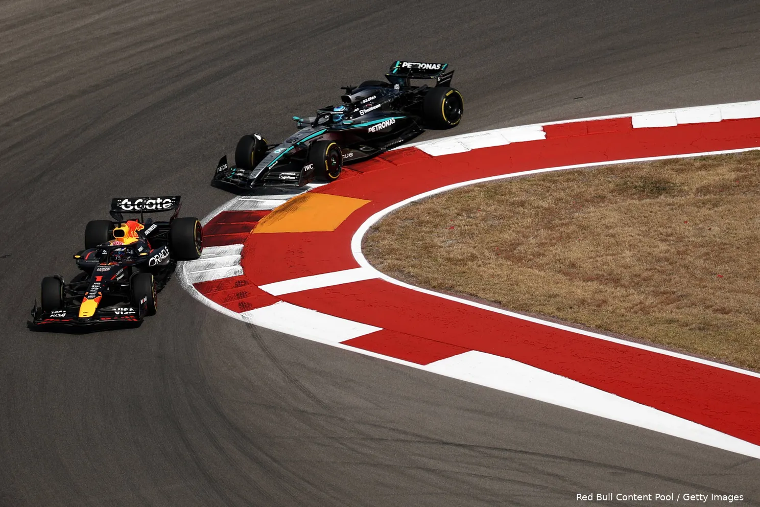 max-verstappen-red-bull-racing-cota-2025-rb21-1-george-russell-11