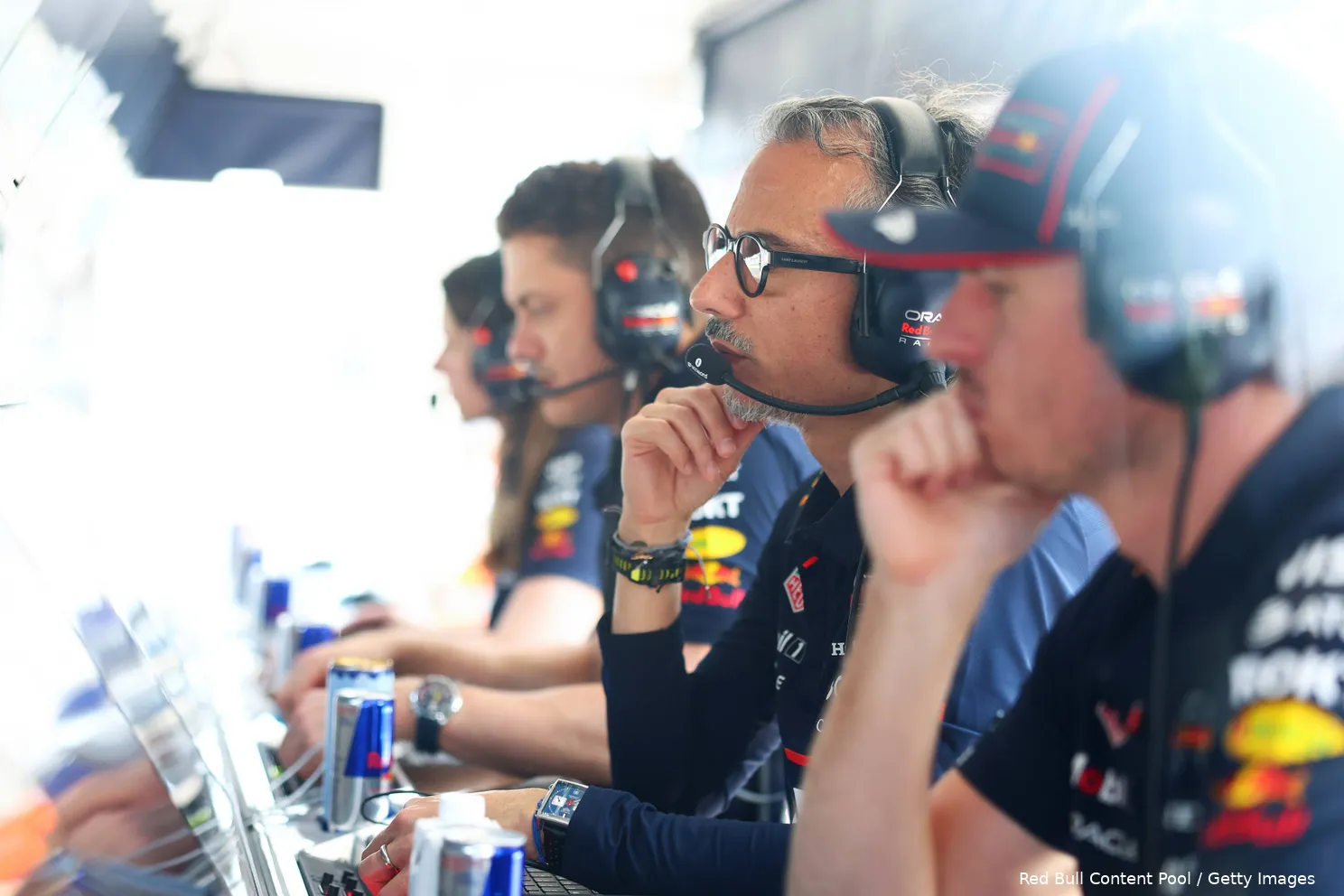 max-verstappen-red-bull-racing-mexico-2025-vt1-1-pitmuur-1-laurent-mekies-2