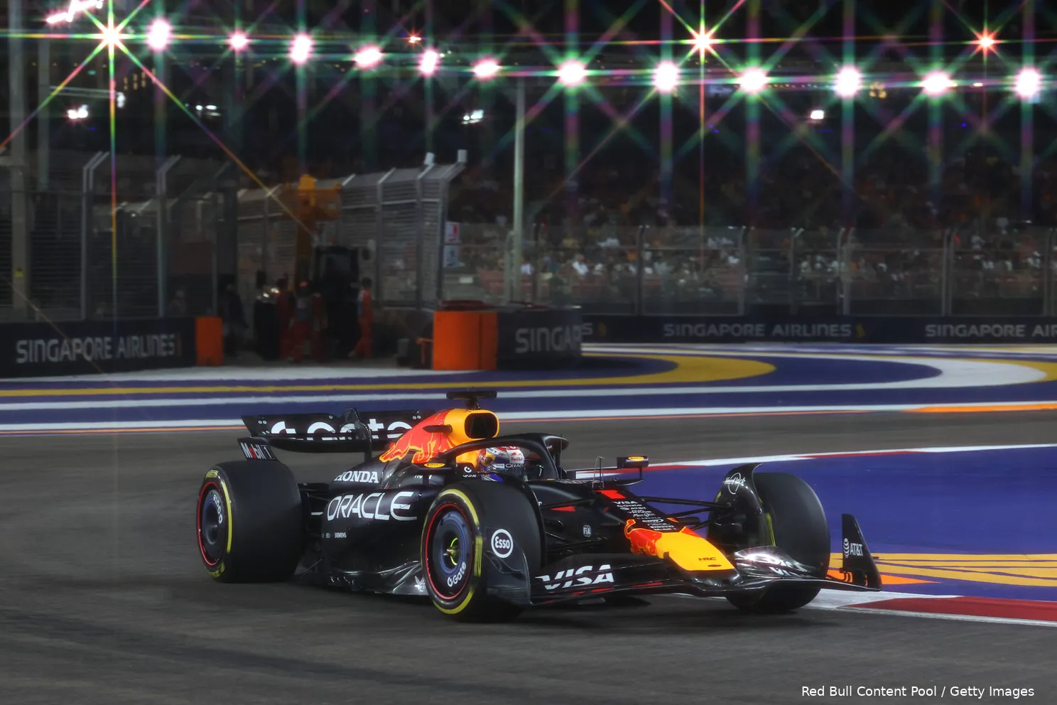 max-verstappen-singapore-vrijdag-2025