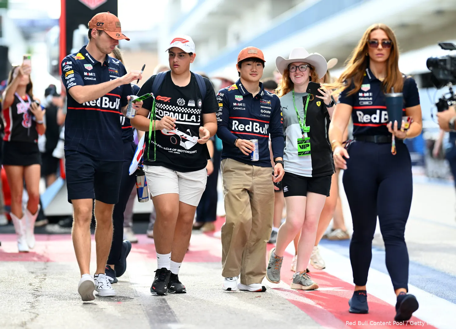 max-verstappen-yuki-tsunoda-red-bull-racing-cota-2025-1