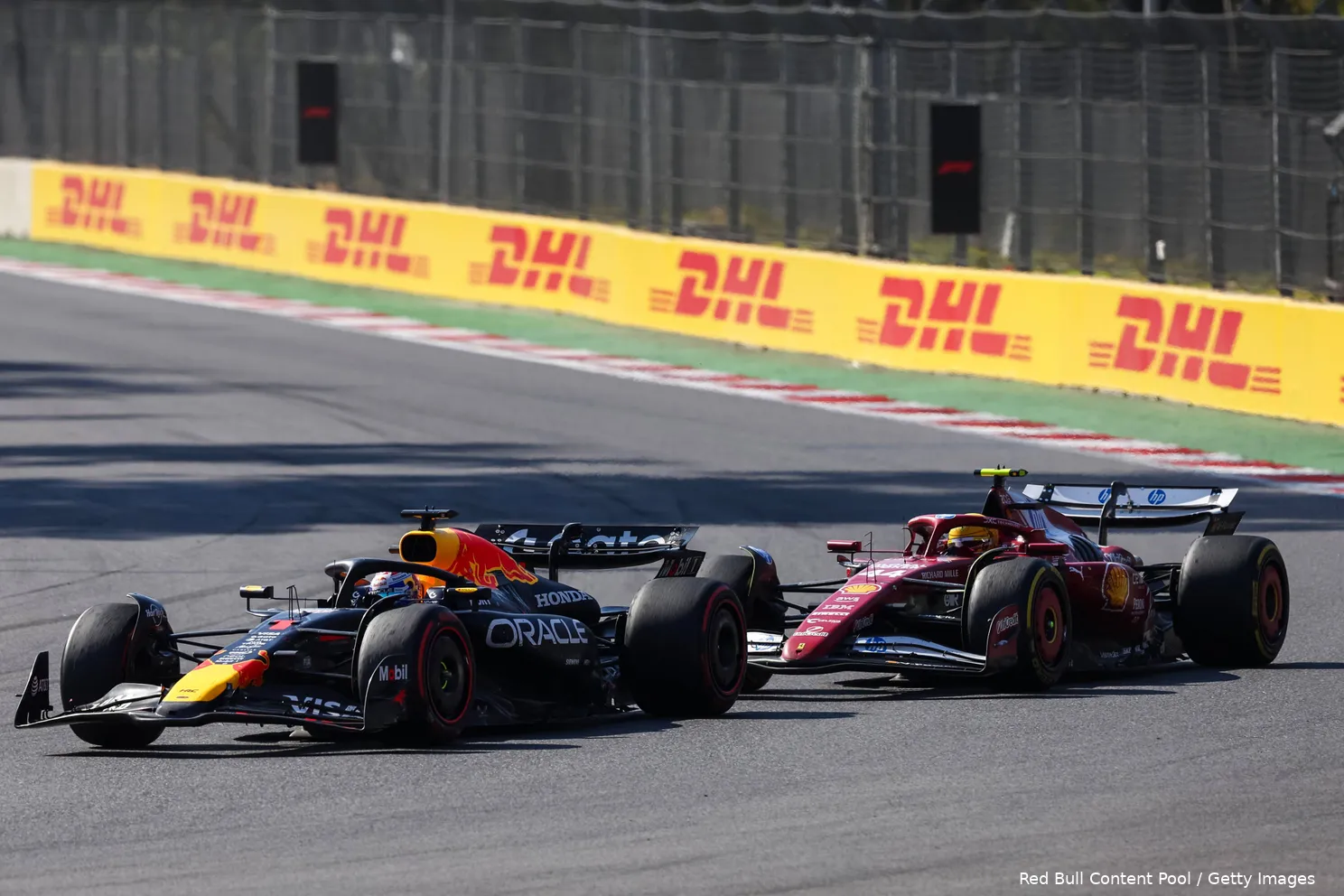 Verstappen-Red Bull-Mexico-Race-zondag-2-Hamilton