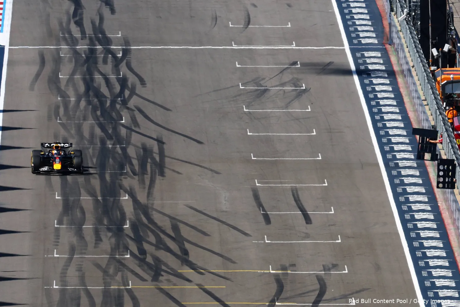 Verstappen-winst-Red Bull- Verstappen-cota-12222-3