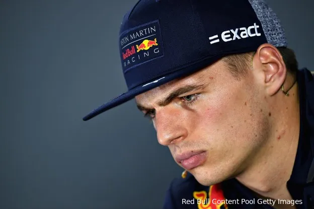 Verstappen reflecteert op houding: 'Ik schreeuwde soms wat dingen in het rond'