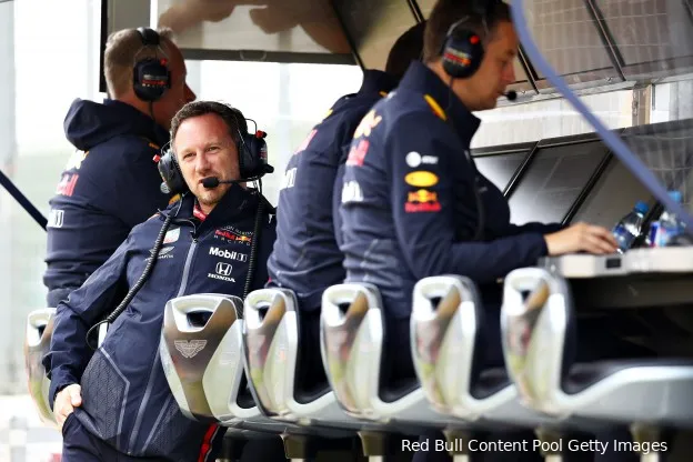 Button: 'Als je dat fragment hoort, denk je dat Red Bull de boel manipuleert'