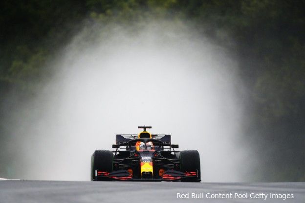 Brundle fileert Red Bull: 'Hadden de beste auto voor gladde omstandigheden'