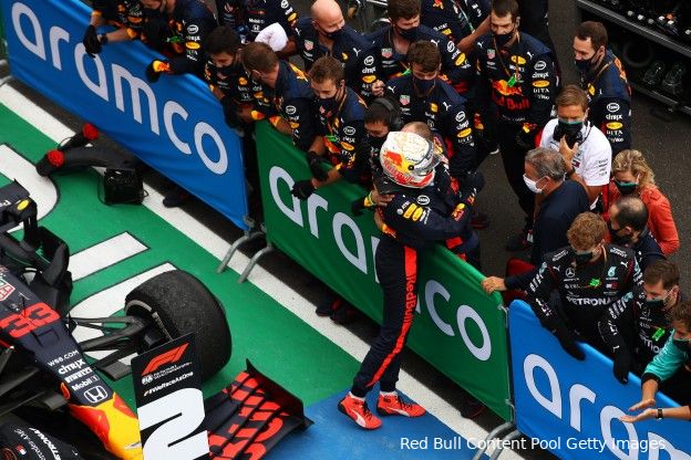Red Bull deelt unieke Verstappen-content na crash in Hongarije