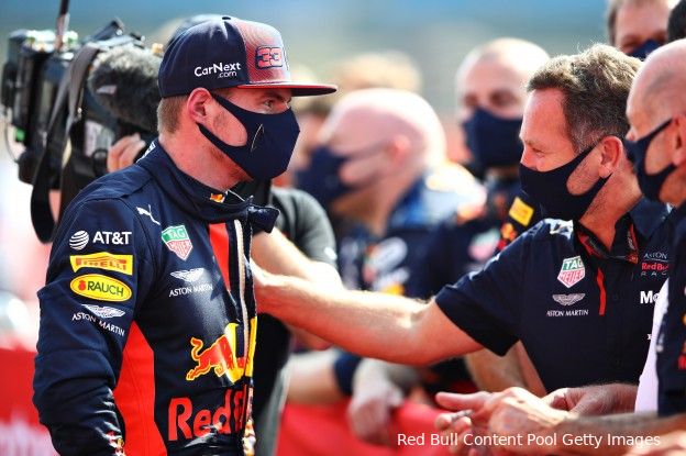 Horner: 'Verstappen kon naar andere teams, maar is Red Bull trouw gebleven'