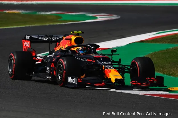 Red Bull evalueert voorvleugel, cape en diffuser tijdens raceweekend in Bahrein