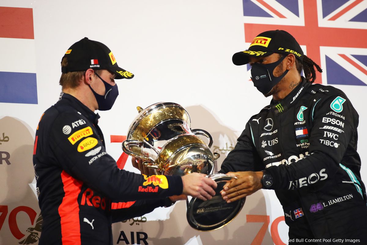 Hamilton begrijpt scheldende Verstappen: 'Heeft in geen jaren een titel gewonnen'