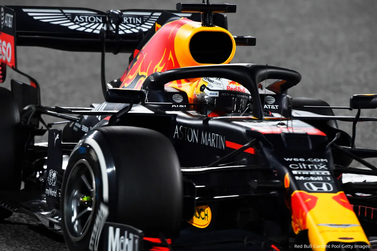 Verstappen reageert op crash Grosjean: 'Halo heeft zijn leven gered'