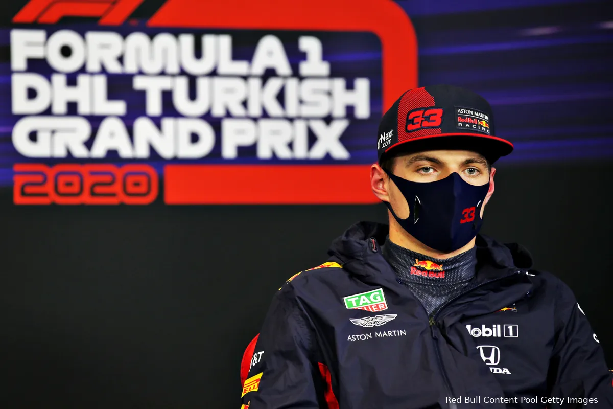 Verstappen op persconferentie: 'Dit is de eerste keer dit jaar dat ik hier teleurgesteld zit'