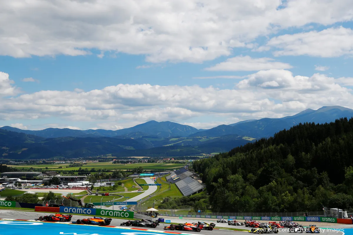 F1-coureurs Albon, Russel en Latifi zondagavond in actie bij virtuele GP Red Bull Ring