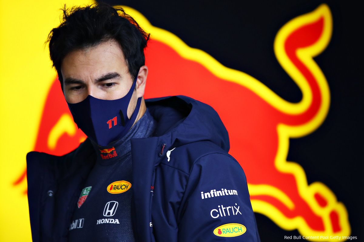 Perez: 'Logisch dat Verstappen de eerste testdag op zich neemt in Bahrein'