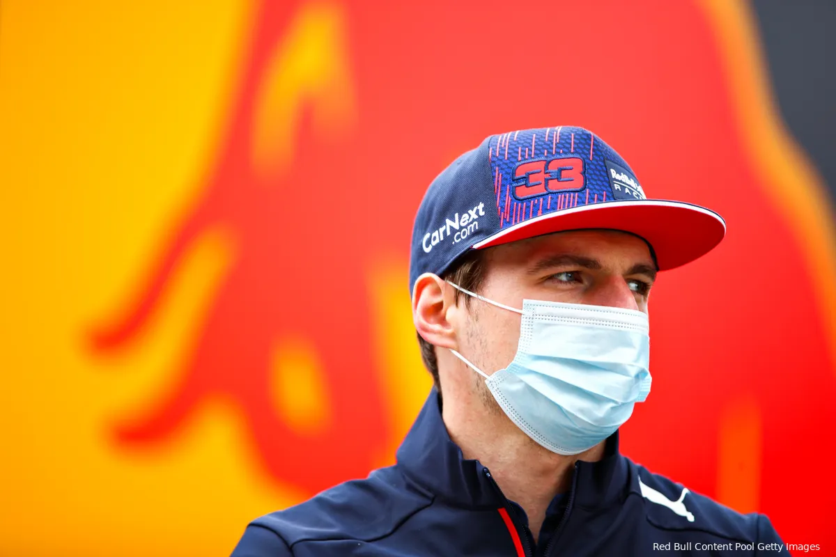 Verstappen glundert: 'Het was ongelooflijk om niet constant banden te moeten sparen'