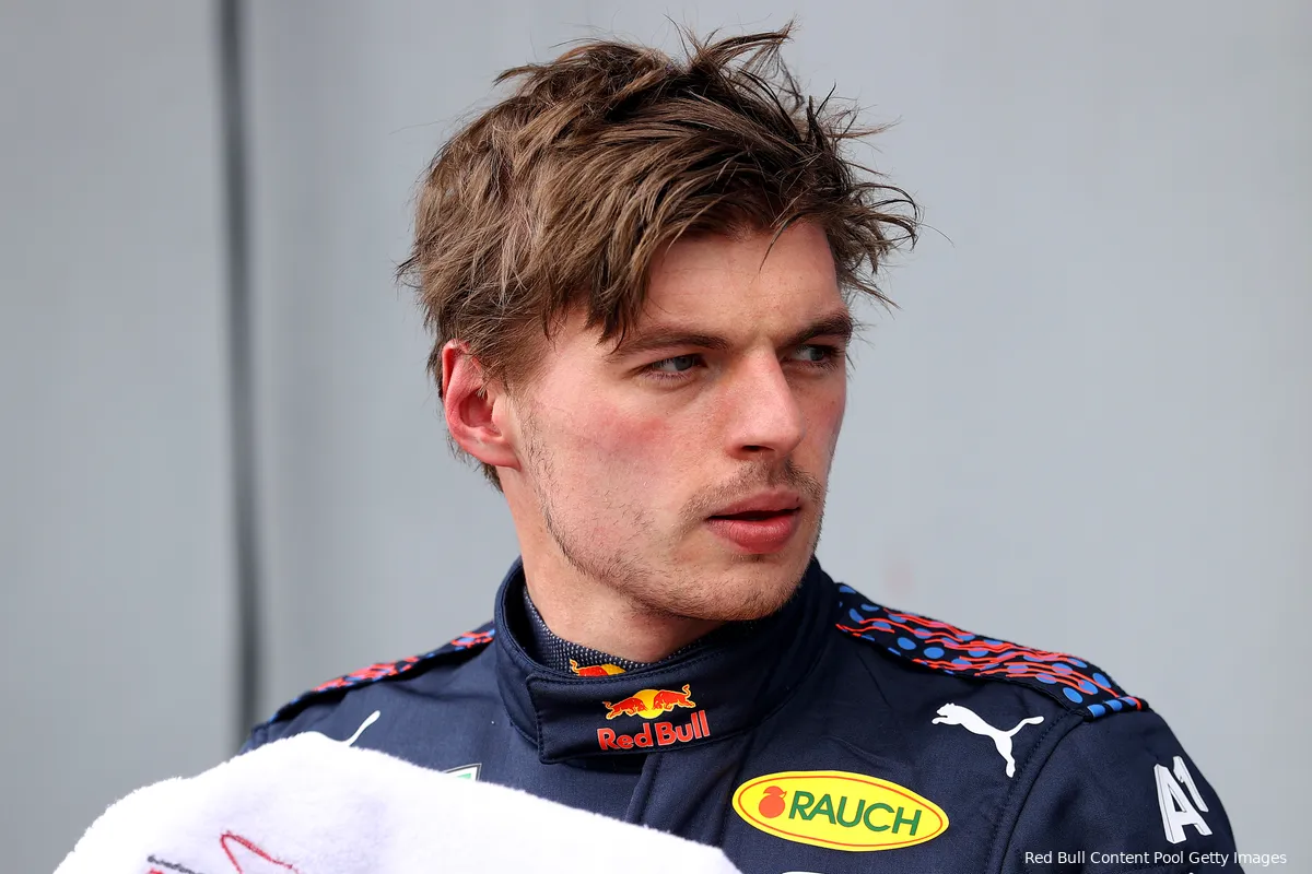 Balende Verstappen na VT2: 'Het is erg lastig op het circuit en dat is jammer'