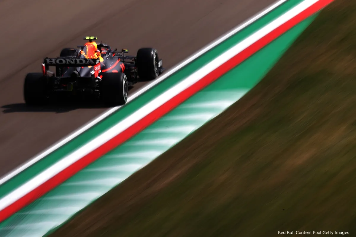 Verslag VT2 | Bottas snelste in Imola, Verstappen valt stil