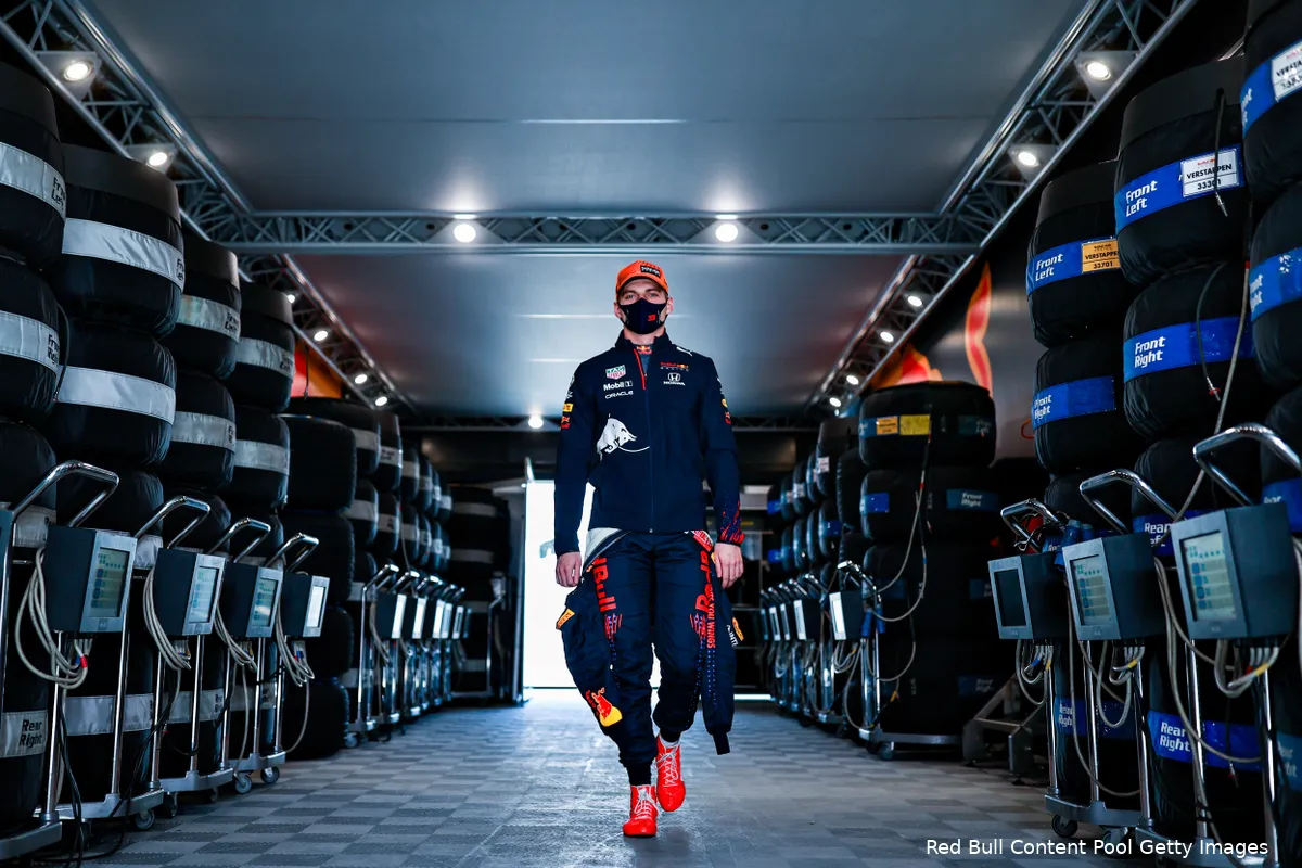 Verstappen teleurgesteld na kwalificatie: 'Dat heeft me veel rondetijd gekost'