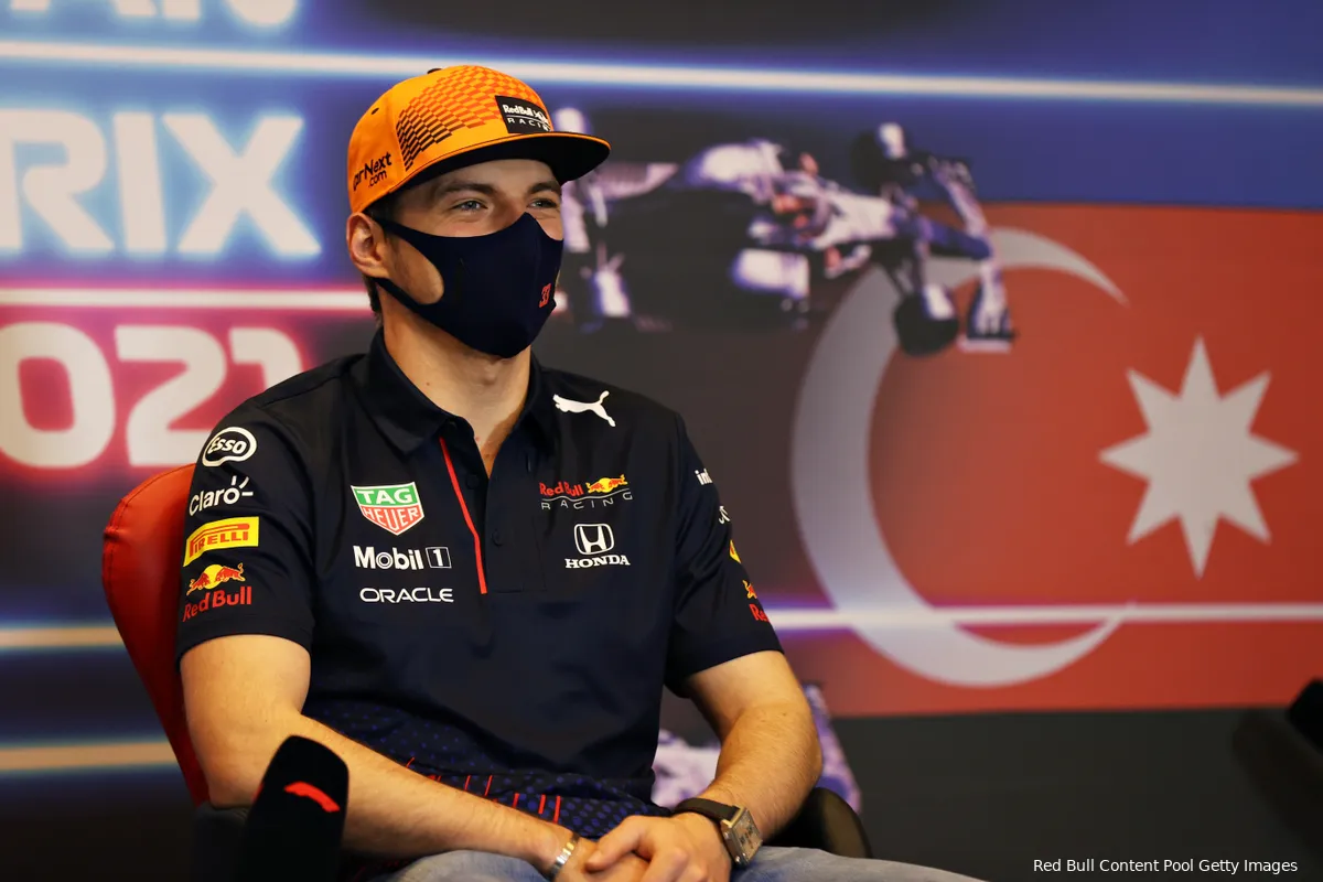 Verstappen hint op dealtje met Perez: 'Weet niet wie er aan de beurt is voor de tow'