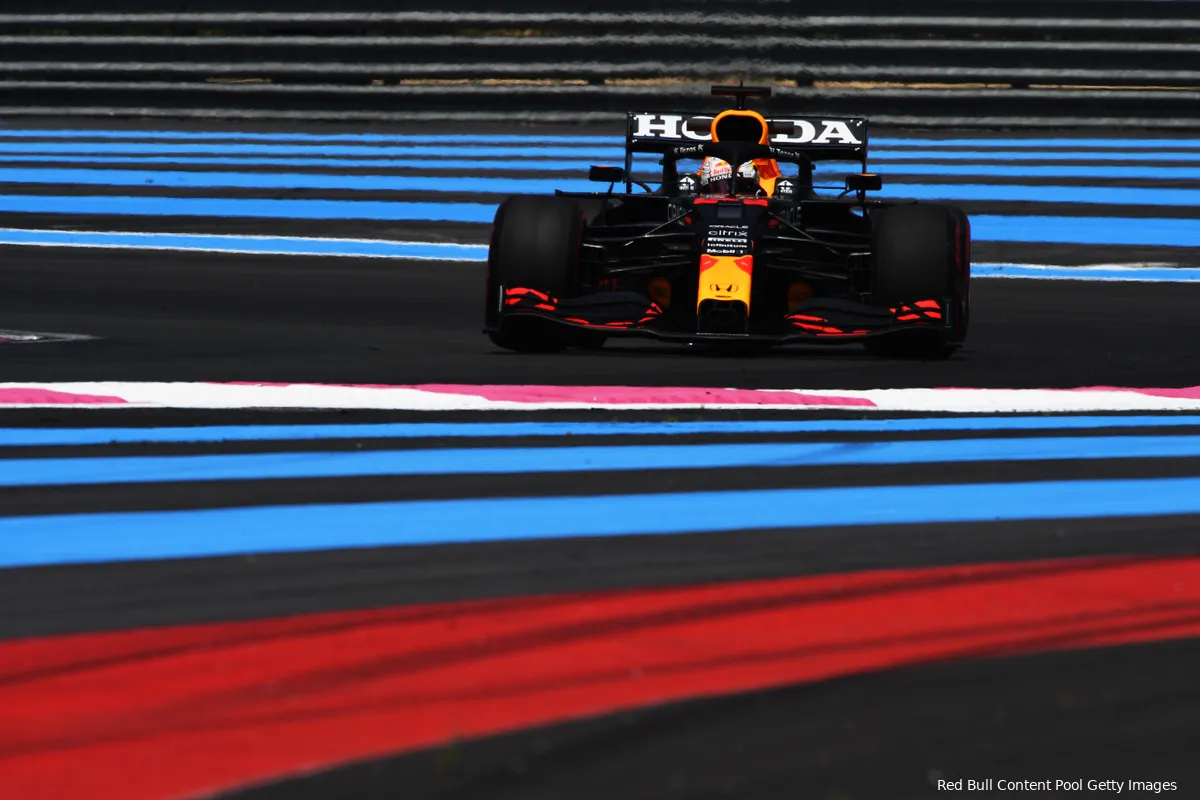 Verstappen bezorgt Red Bull eerste poleposition in Frankrijk, Hamilton vanaf P2