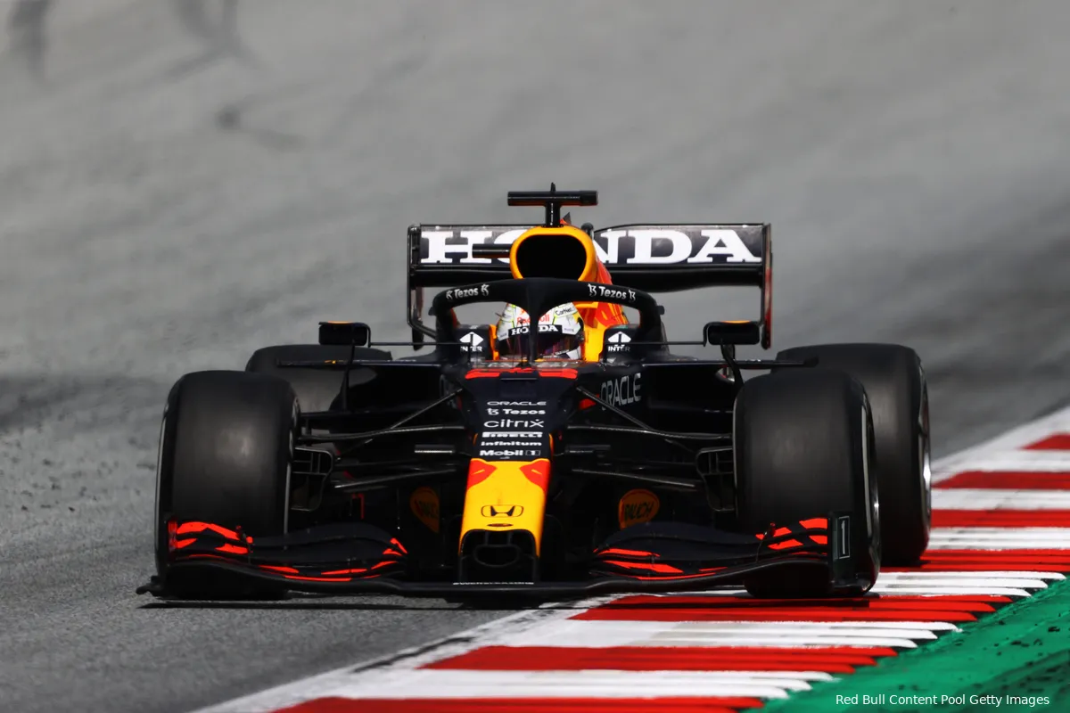 Verstappen domineert in Oostenrijk en pakt vierde seizoenszege