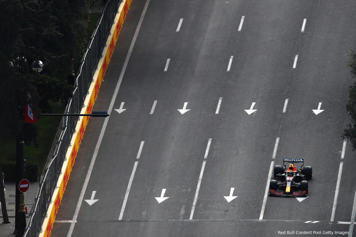 Pirelli: 'Ongeveer een week nodig om klapband Verstappen te analyseren'