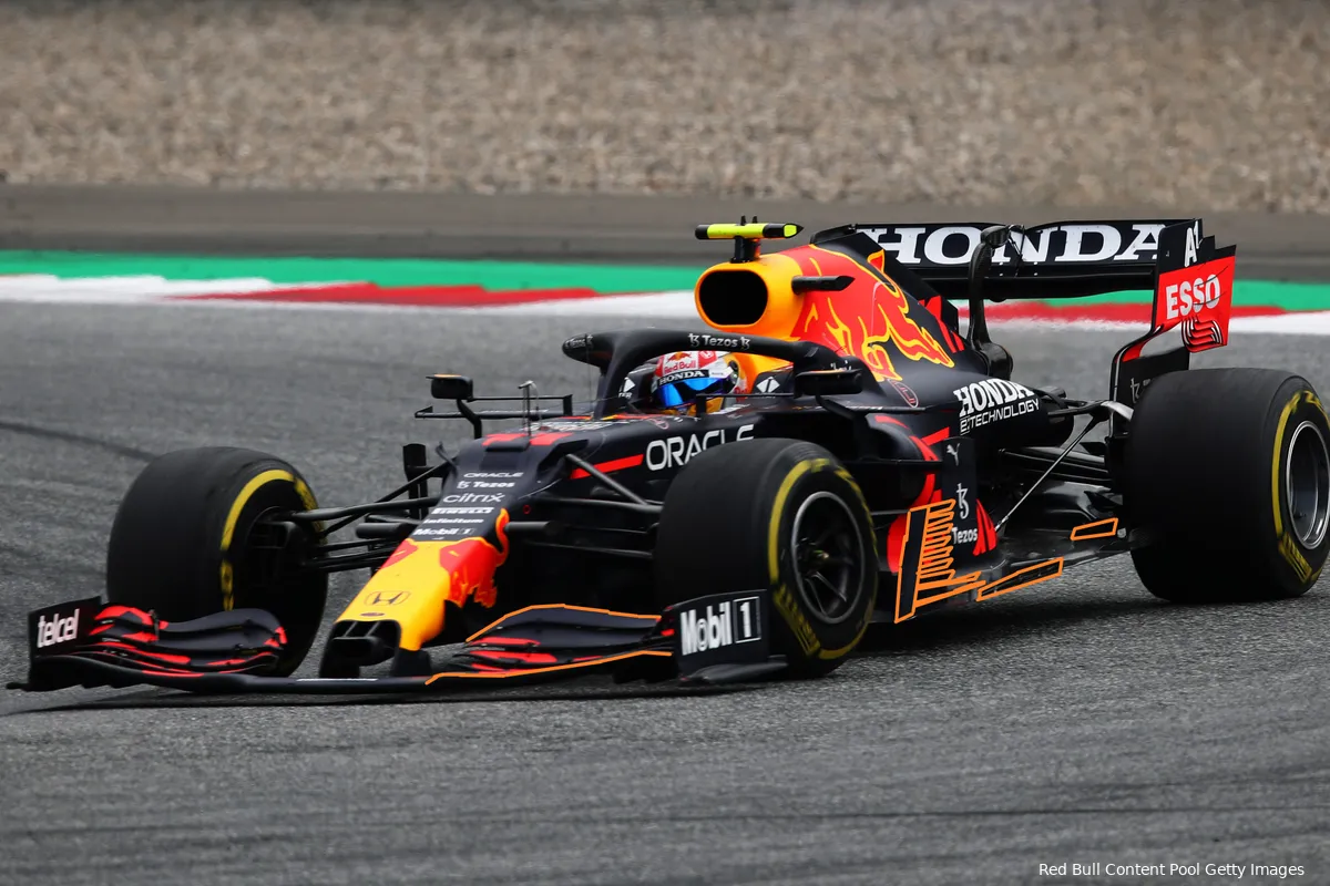 Hughes: 'Als Red Bull sterk is op Silverstone heeft Mercedes een heel groot probleem'