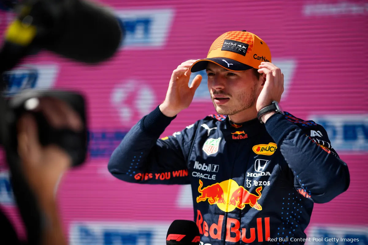 Doornbos zag Verstappen bijna de mist ingaan: 'Max ging door het oog van de naald'