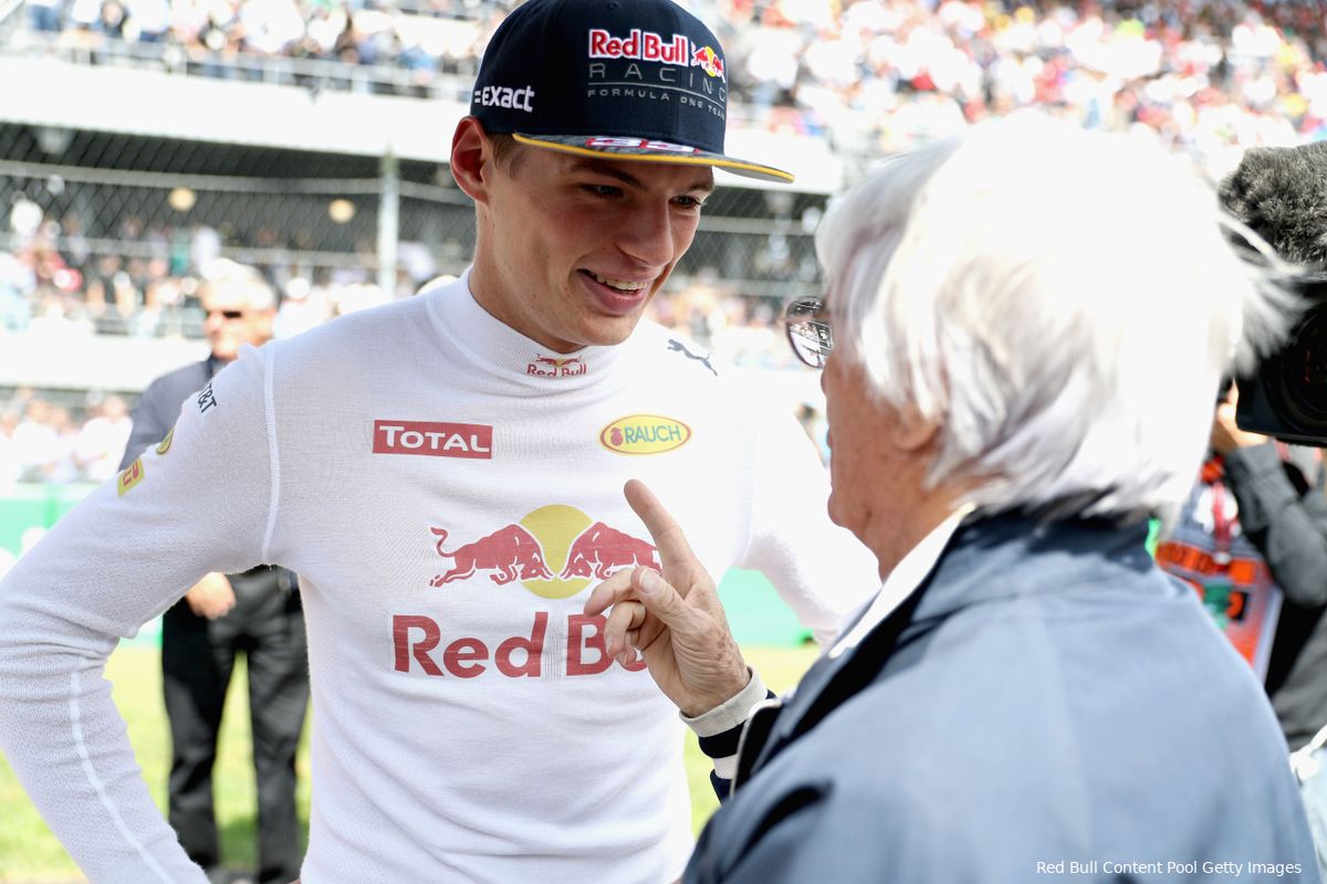 Ecclestone: 'Steelt Mercedes wat punten van Red Bull dan kan het omslaan voor Ferrari'