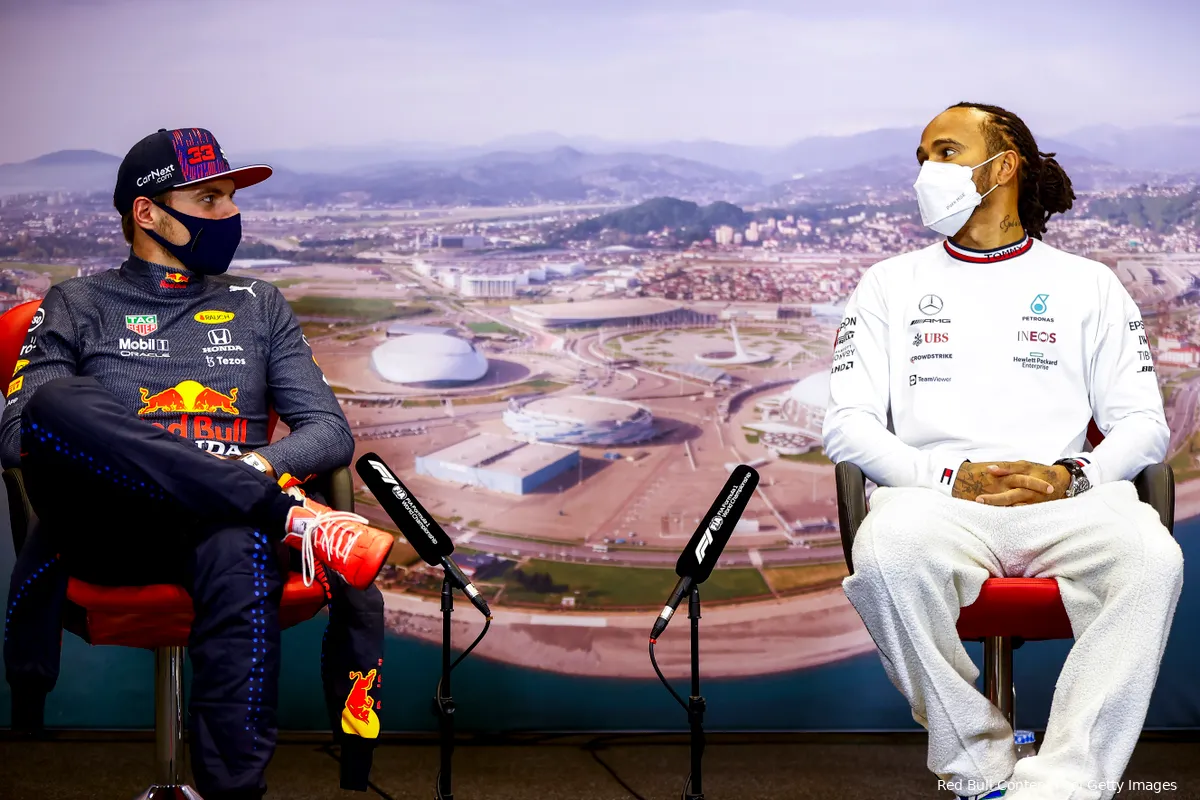 Update | Verstappen reageert op woorden Glock: 'Had Hamilton denk ik geen klap verkocht'