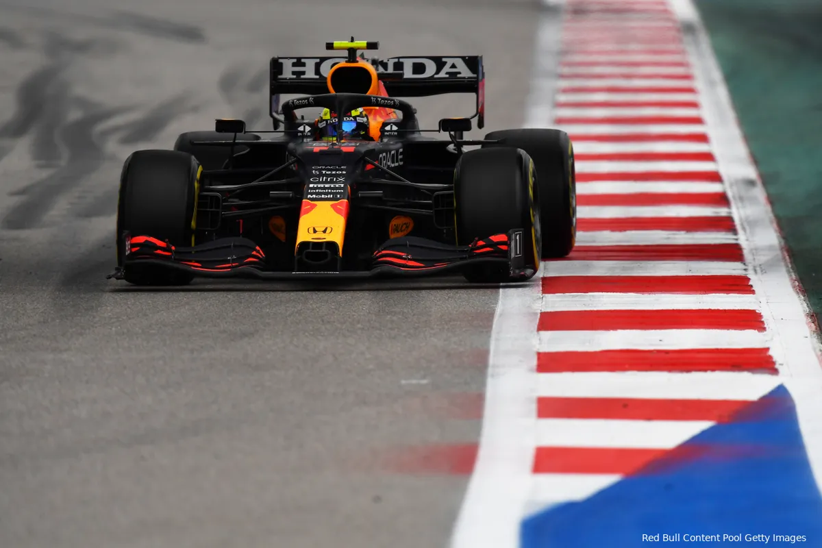 'Red Bull keek tijdens testdag Albon in Turkije naar ophanging en aerodynamica'