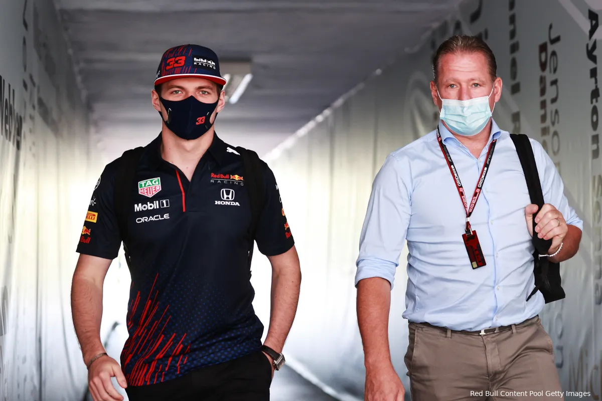 Geen sportpsycholoog voor Verstappen: 'Oh nee, dat soort dingen doe ik niet'