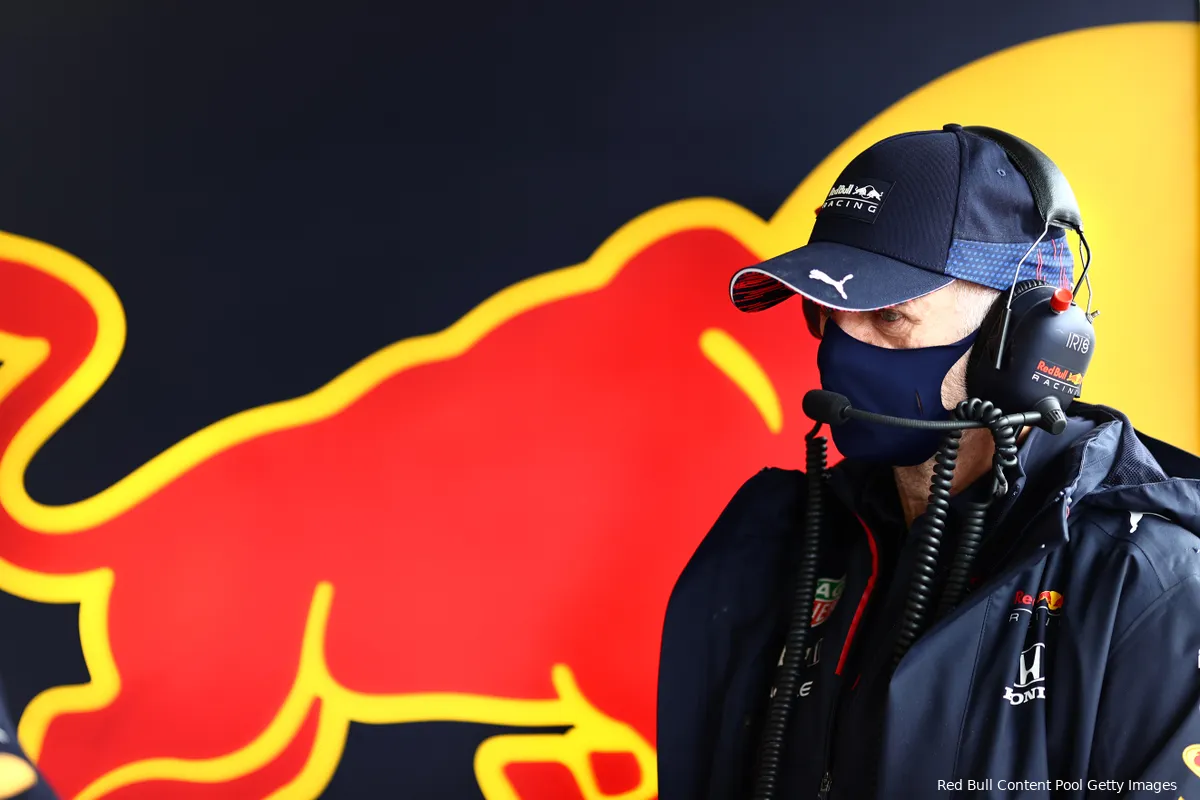 Newey: 'Verstappen was na de wintertests al complimenteus over de RB16B'