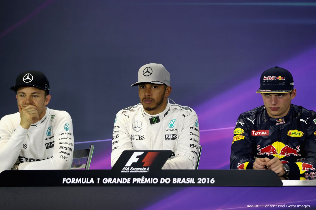 Rosberg adviseert Verstappen: 'Houd Hamilton nét wat langer in dat moment'