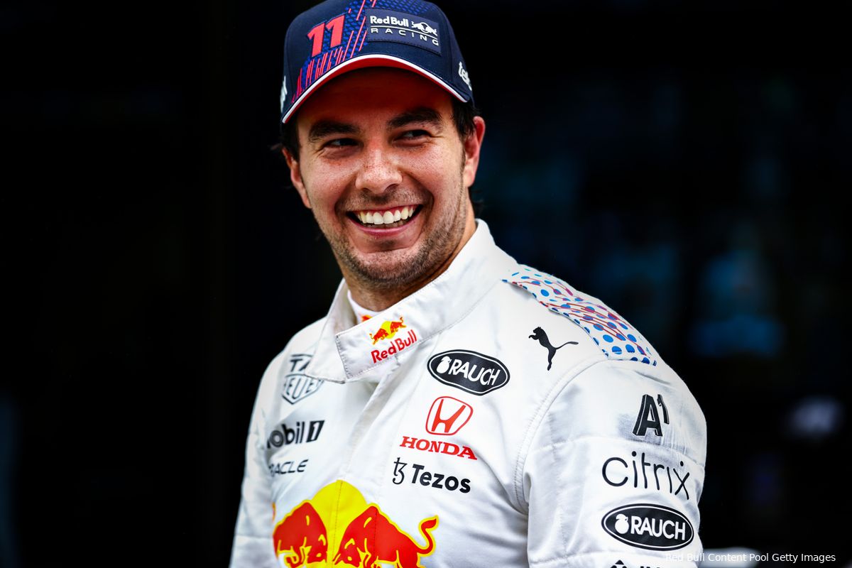 Pérez erkent lastige opstartfase bij Red Bull: 'Het was een ontzettend lastig jaar'