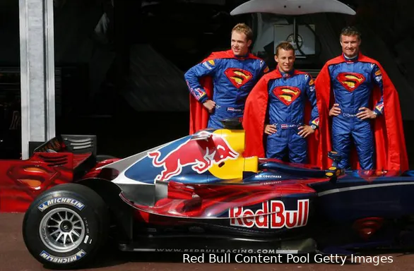 Red Bull met wederom een speciale livery: een gunstig voorteken voor Verstappen?