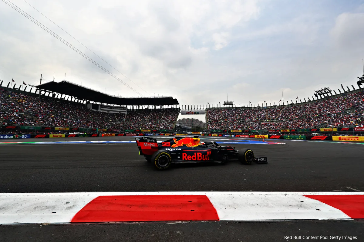 F1Maximaal voorspelt: 'Pérez kan Verstappen misschien op de hielen zitten'