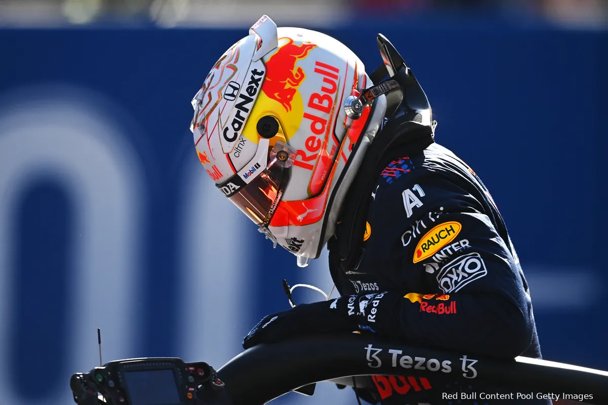 WK-stand F1: Verstappen loopt verder uit op Hamilton na dominante zege